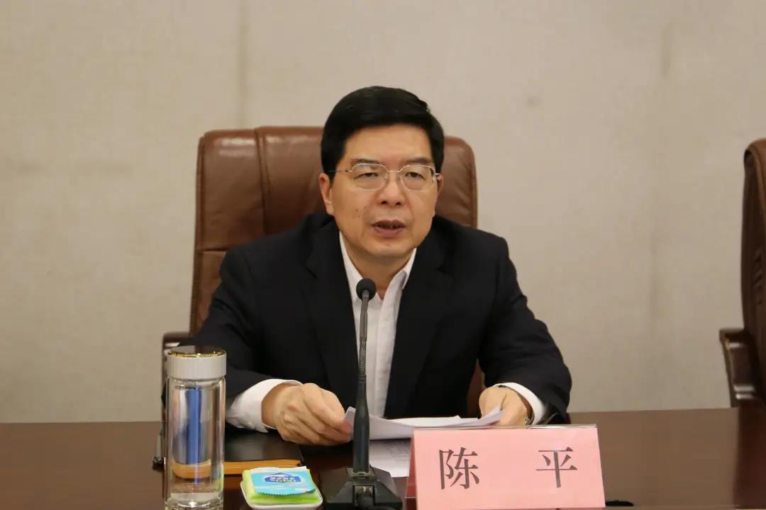市委书记：谁让企业不好过，我们就让谁难过，谁给他们穿小鞋，我们就念谁的紧箍咒！