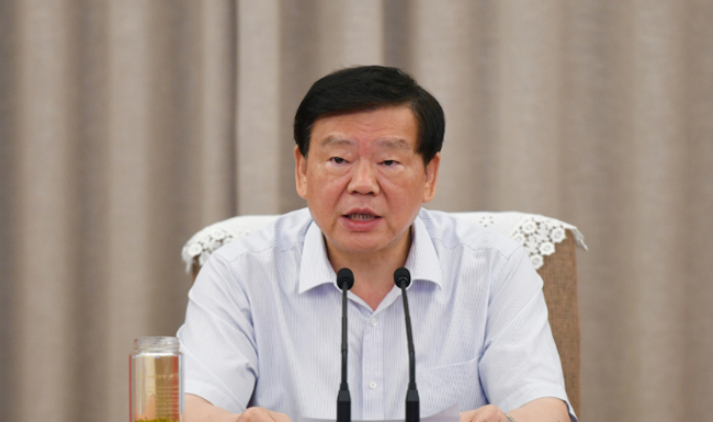 江苏省委：要带着强烈的自省态度和问题导向，结合工作中暴露出来的漏洞和不足，深入反思、汲取教训