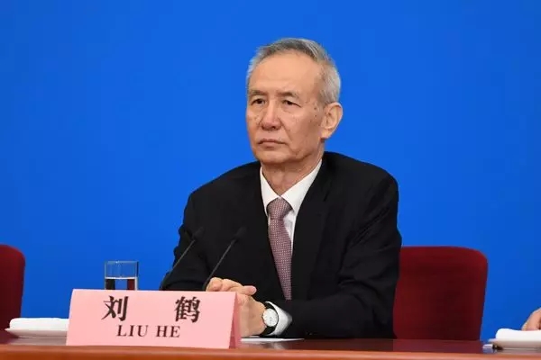 王牌官察||解读“专家治国专业理政”的刘鹤＆易纲样本